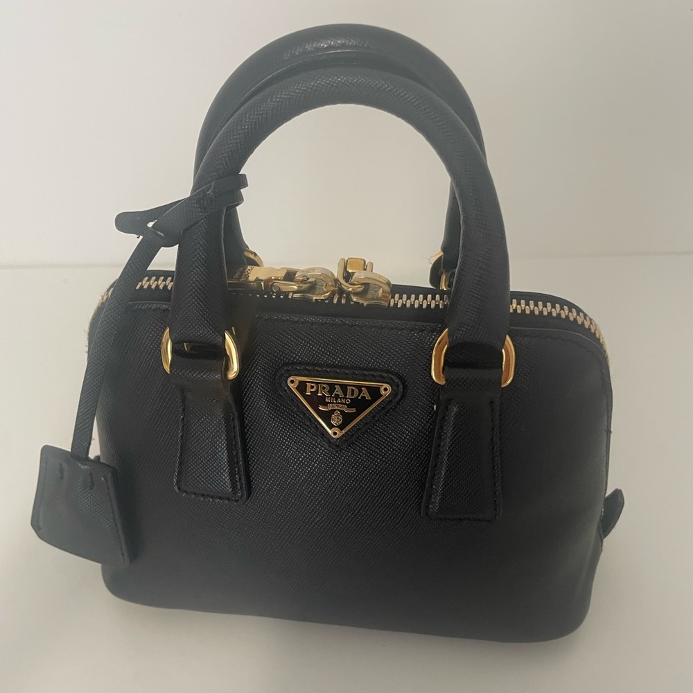 ❤️Sold 😆PRADA Saffiano Leather Mini Bag Satchel❤️